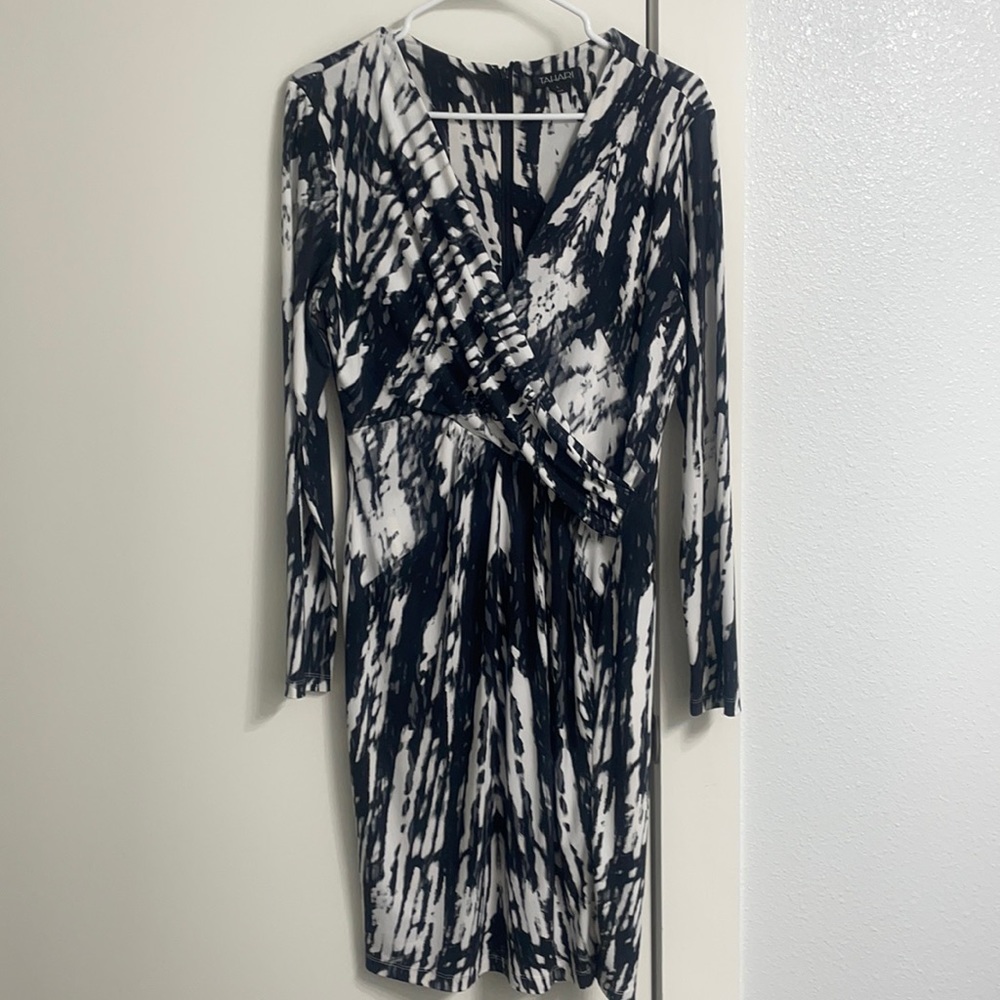 TAHARI DRESS